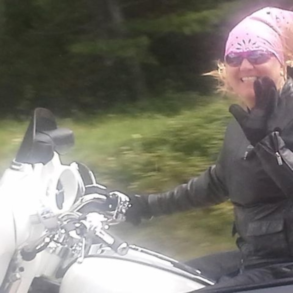 Meet your Posher, Laurie